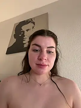 EllyNora webcam