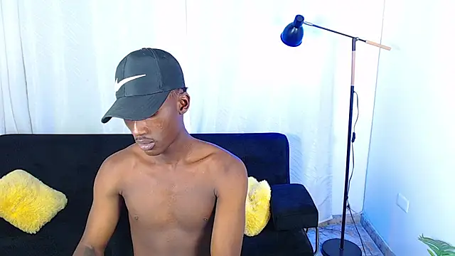 alexaandro18 webcam