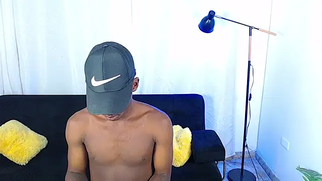 alexaandro18 webcam