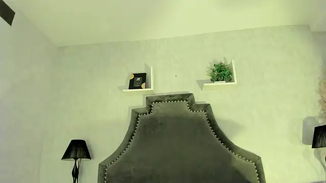 ailynBlaze webcam