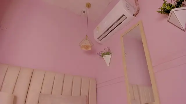 _lucia_18 webcam