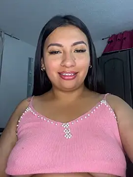 Issa_Santana webcam