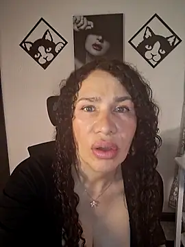Lina_444 webcam