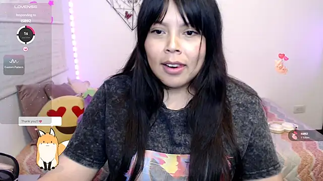 EllieMoonX webcam