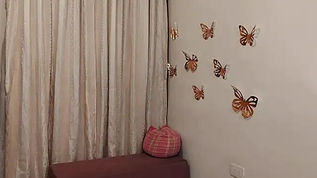 Bella_Exhibition webcam