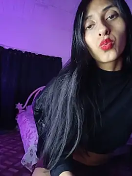Im_Kloe webcam