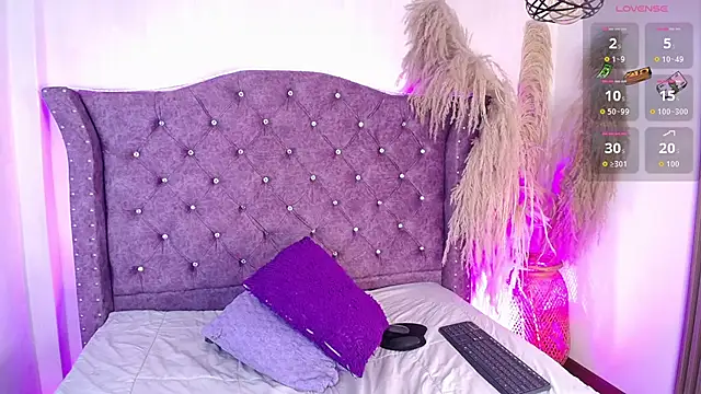 Elizabeth_Evans1 webcam