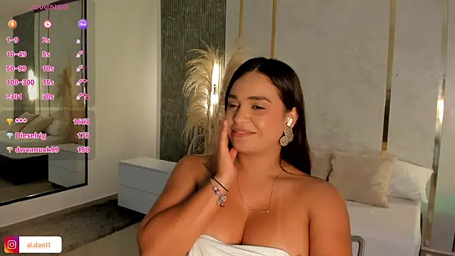 alana_dantes_ webcam