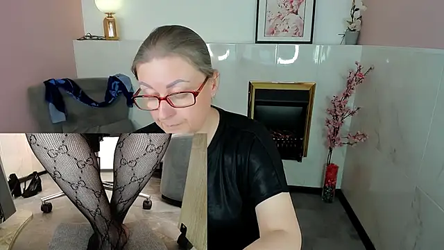 Alexandra_Kind webcam