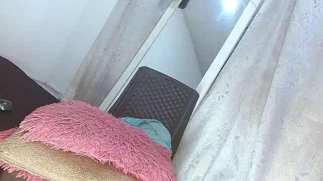 NATTYDOLL74 live sex cam
