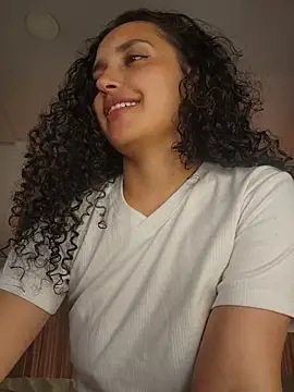 Lucy_Marin webcam