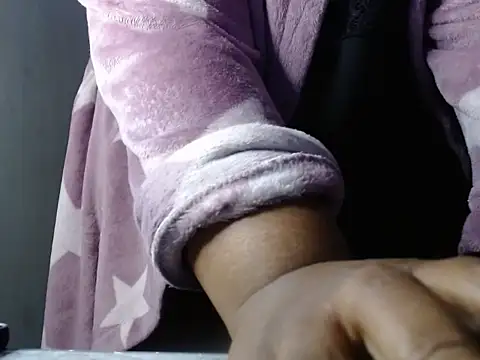 Lovelyboobs01 webcam
