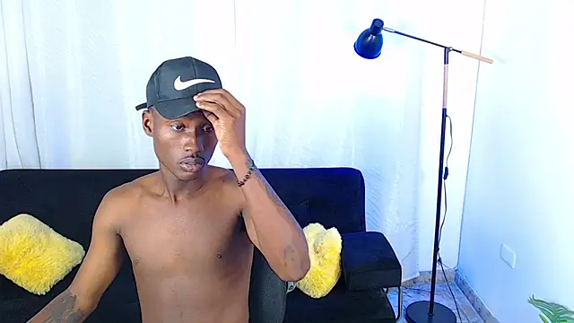 alexaandro18 webcam