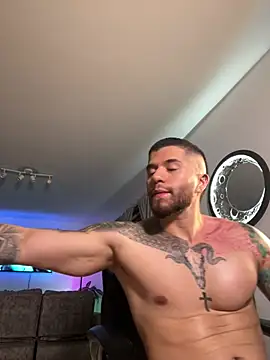 frank_farrell - Frank_Farrell's free webcam - UK Sex Cams