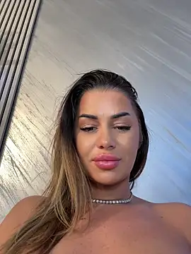 kirstievegas - KirstieVegas's free webcam - UK Sex Cams