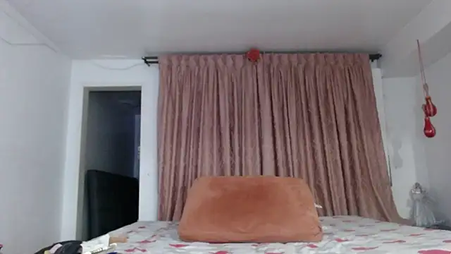 linapalacios - Linapalacios's free webcam - UK Sex Cams