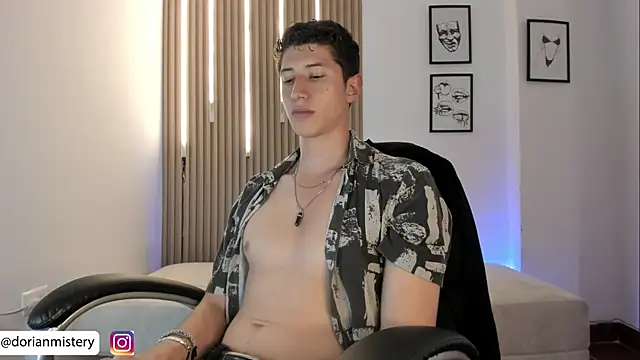 Dorianmistery2322_ webcam