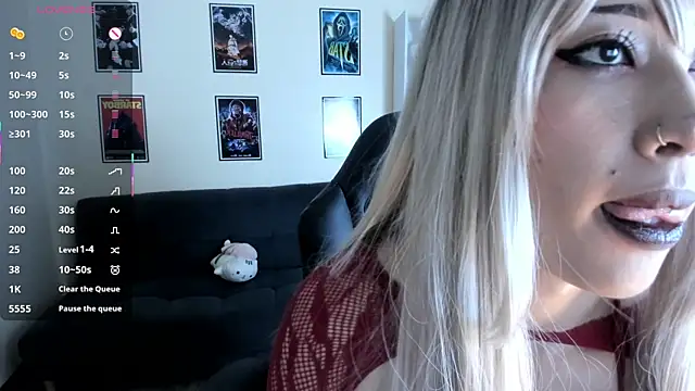 Ravenelle_ webcam