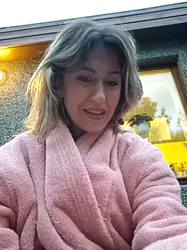 CelynaRoss webcam