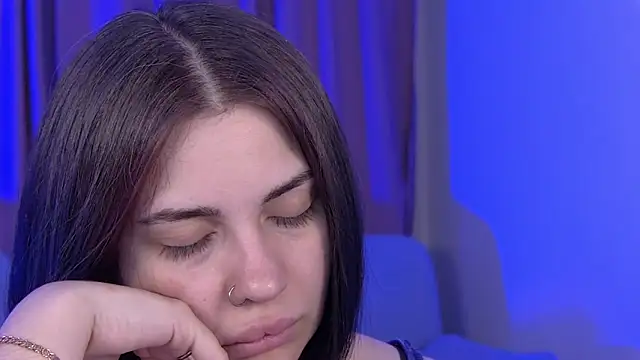 AdrianaToress webcam
