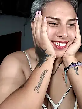 Yessi_rousse webcam