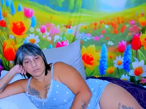 indianroxy webcam