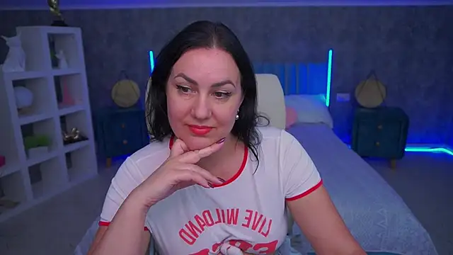 VelvetLuck webcam