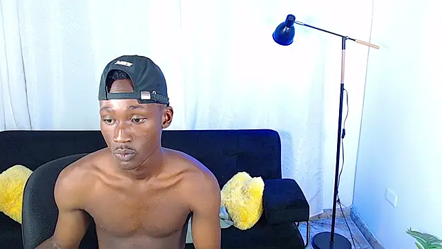 alexaandro18 webcam