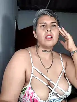 Yessi_rousse webcam