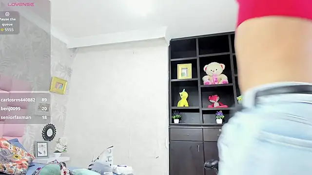 Mara_Summerr webcam