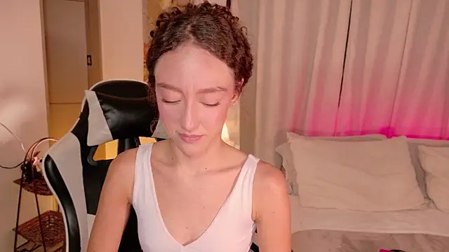 ChloeMoreti webcam