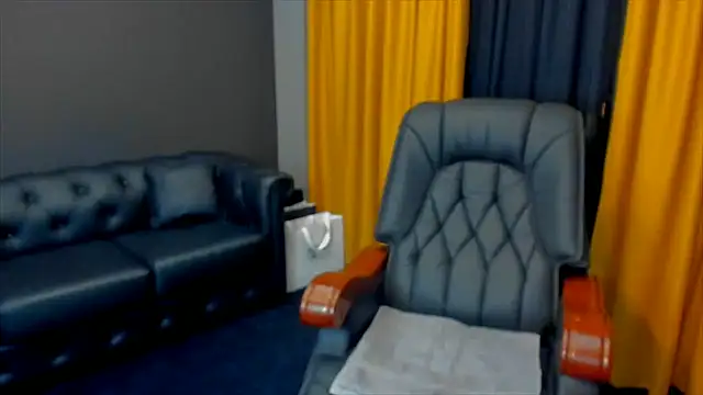 HaleySweet18 webcam