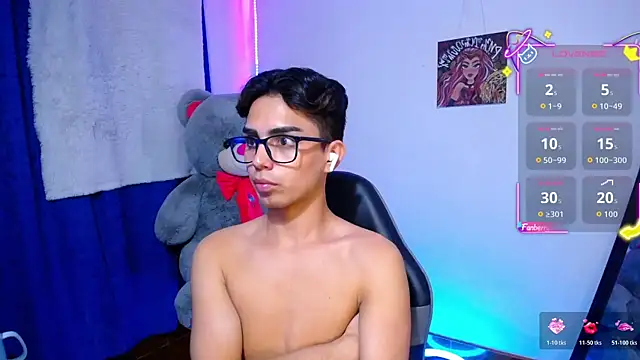 OwenBluee webcam