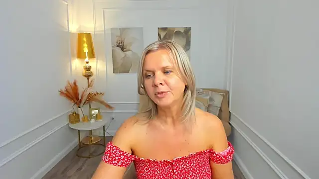 AgathaKlouin webcam
