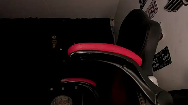 the_beast_master_ webcam