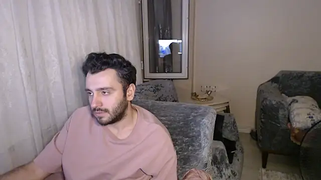 handsomeee04 webcam
