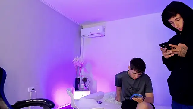 Handsomeboyss19 webcam