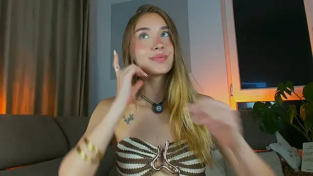 SugarSkye webcam