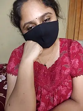 Sravvi499 webcam