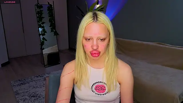 Luna_Beverly webcam