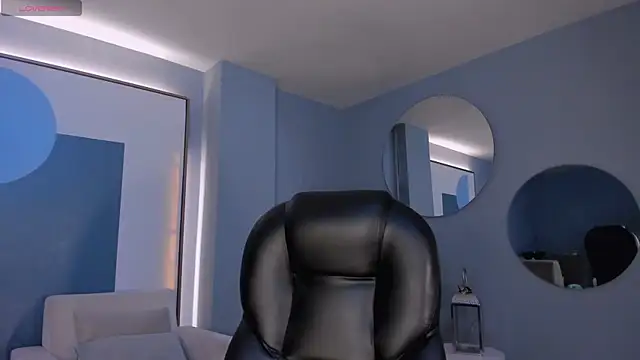 GiannaWatson webcam