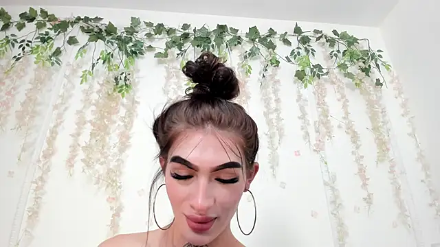 Rlay - Trans webcam sex chat