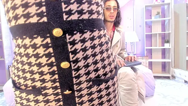 Goldentemptation_ webcam