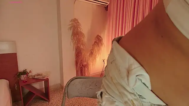 Meganlux1 webcam