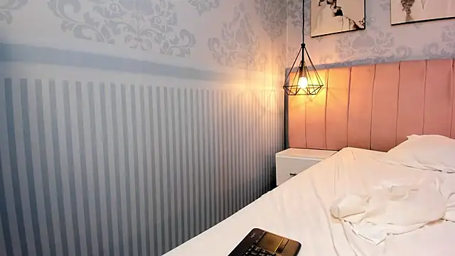 sarah_pervert webcam