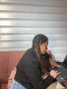 Diosa_Pinkk webcam