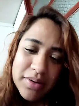 AriaGomez_ webcam