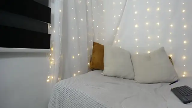 Veronica_Mdls webcam