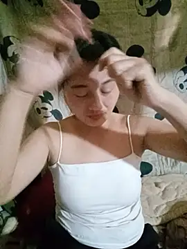 Mia-mia12 webcam