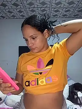 cieloo_777 webcam